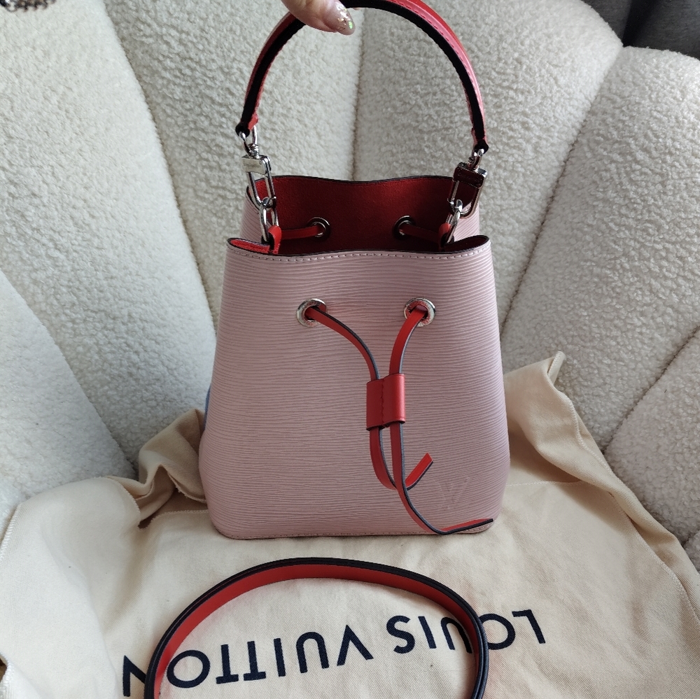 SOLD✅Louis Vuitton Pink Bucket Bag with Red Trim